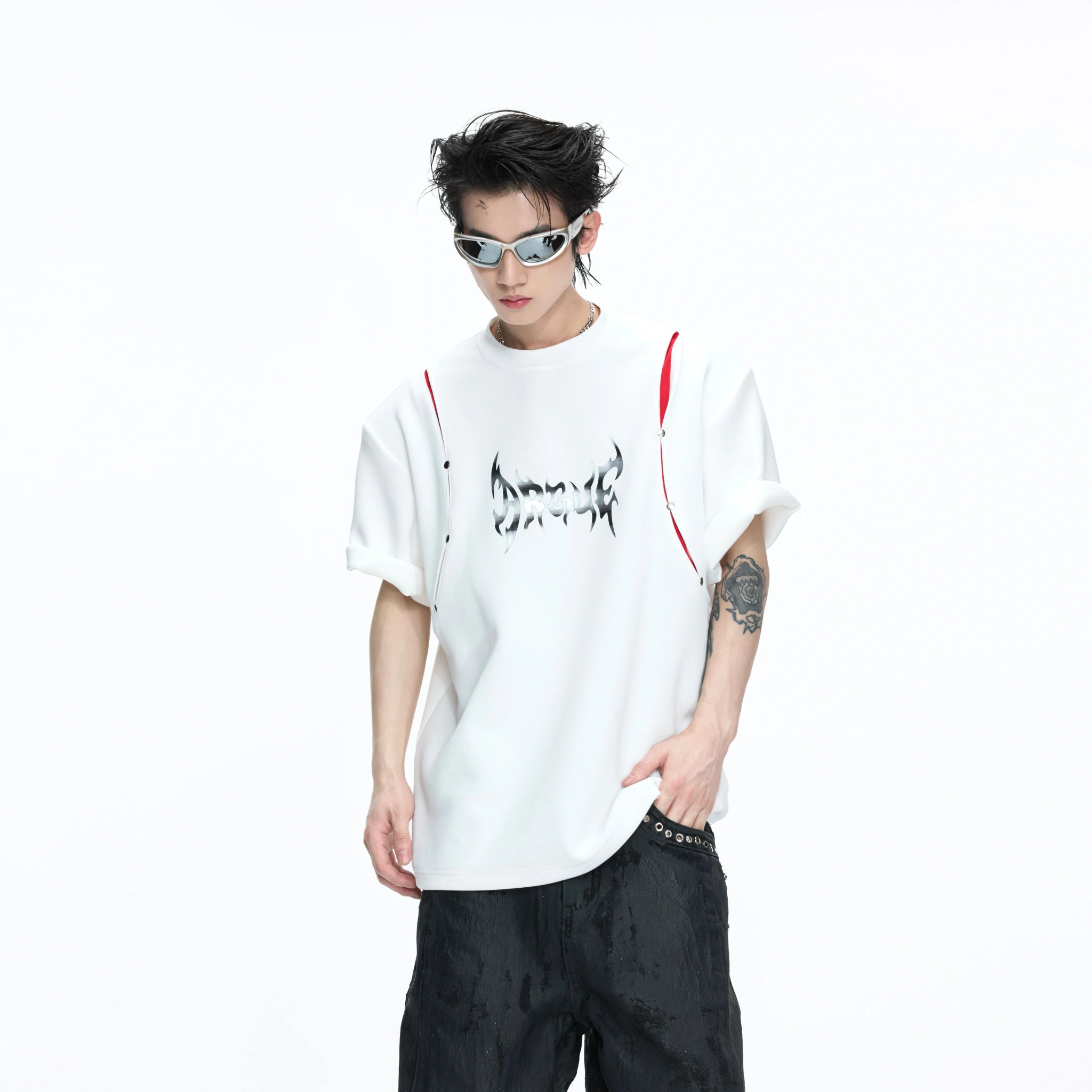 Deconstructed Contrast Panel Graphic T-Shirt - main image 1