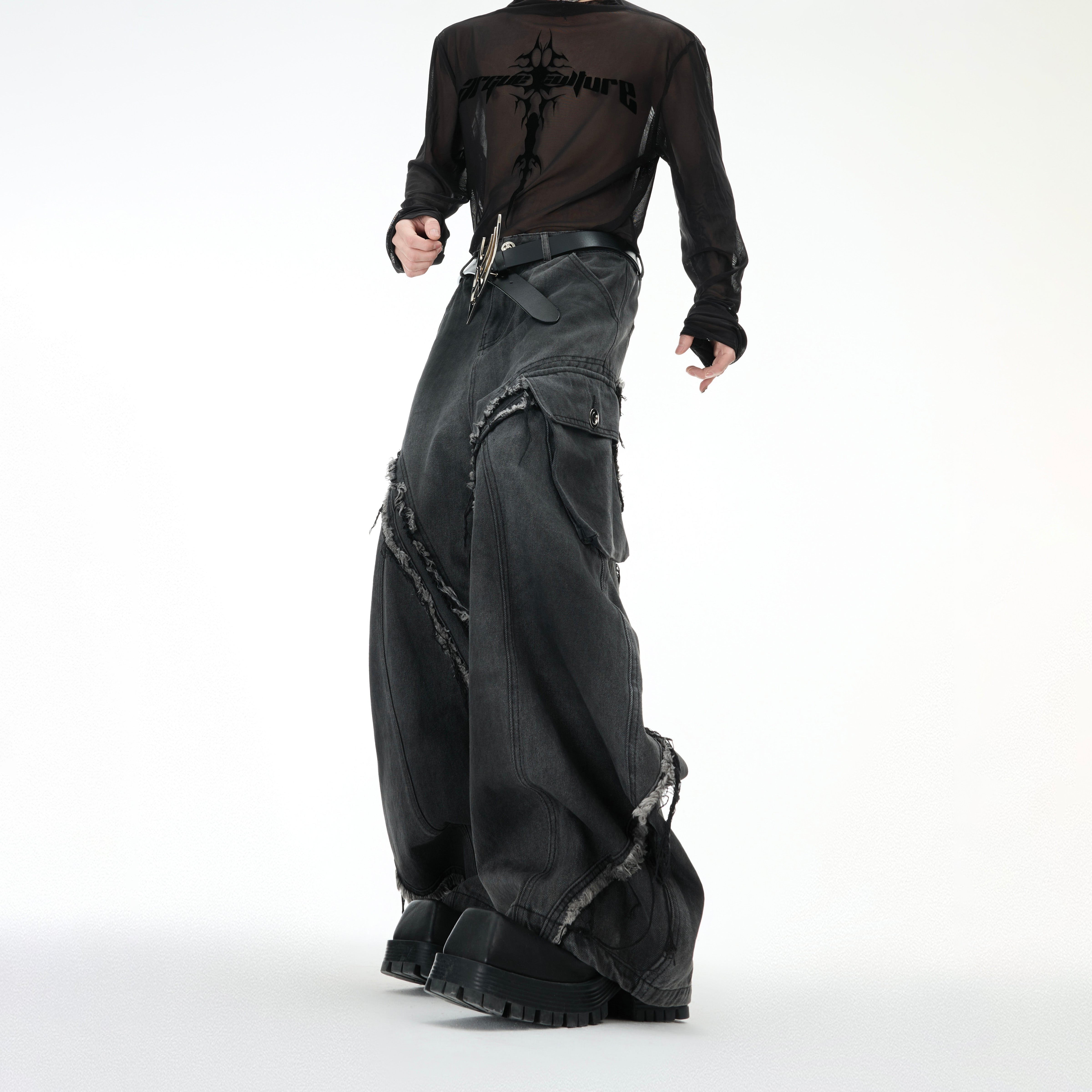 Distressed Vintage Wide-Leg Jeans - Relaxed Fit Raw Hem