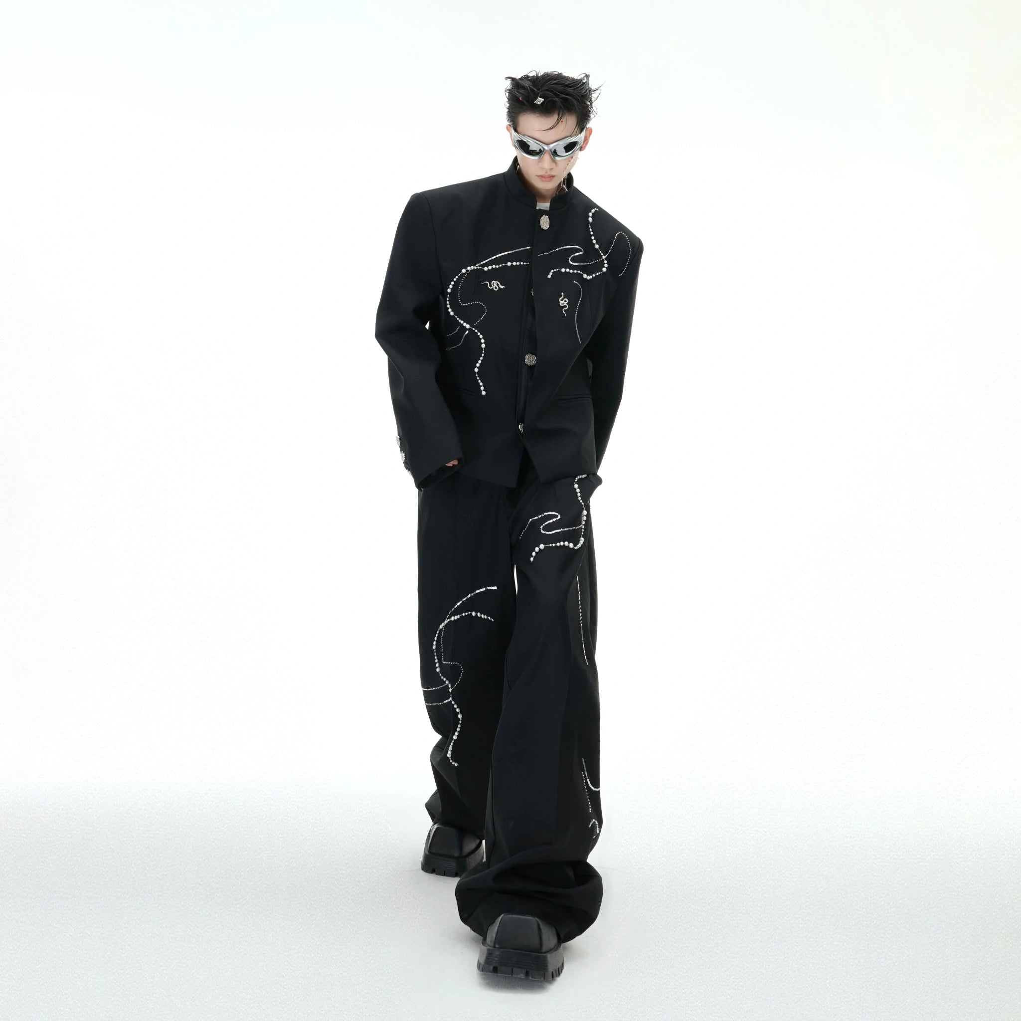 Snake Motif Relaxed Suit Jacket and Wide-Leg Bottoms - main image 2