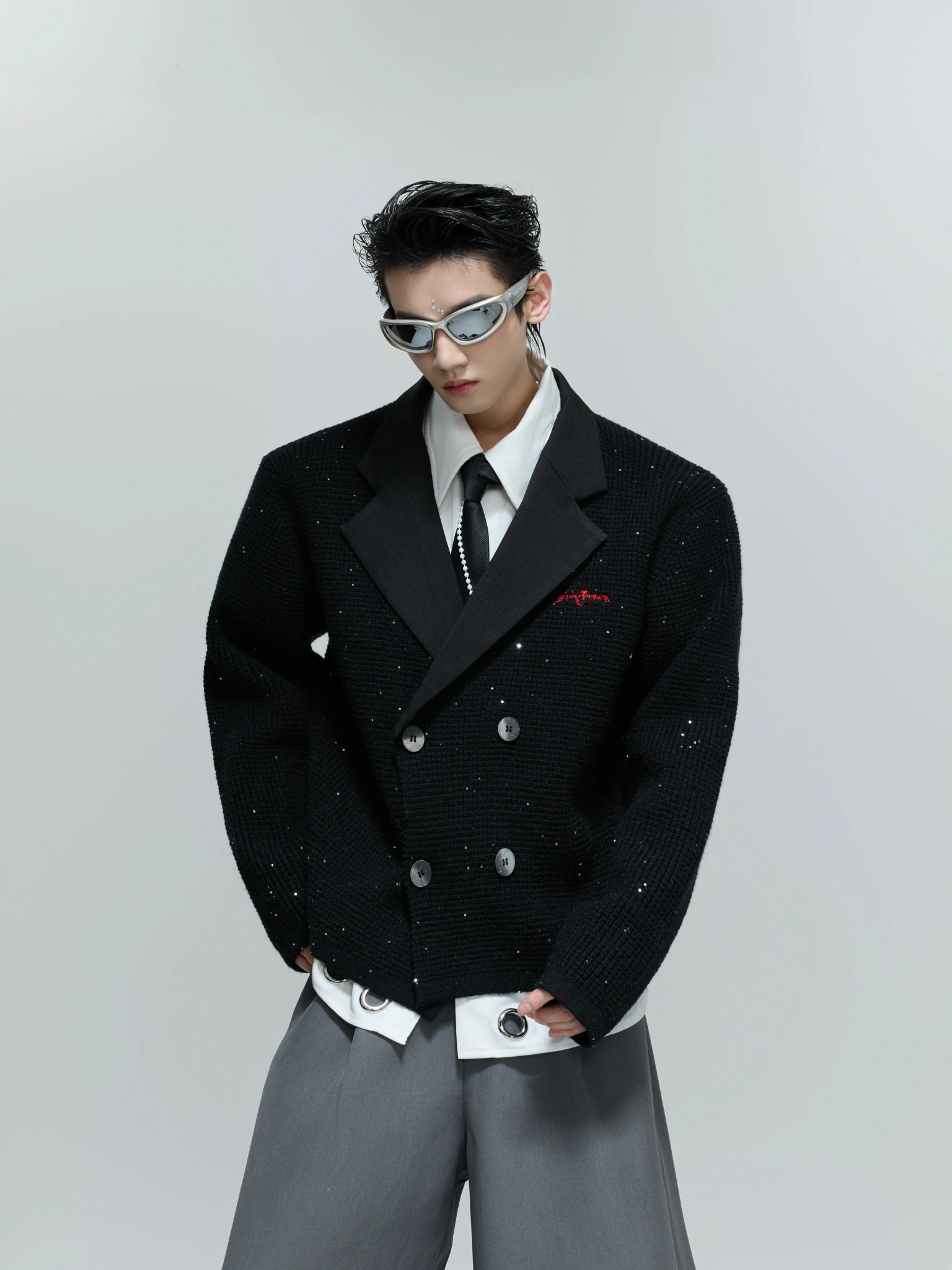 Sequined V-Neck Knit Jacket for Unisex Layering - main image 2