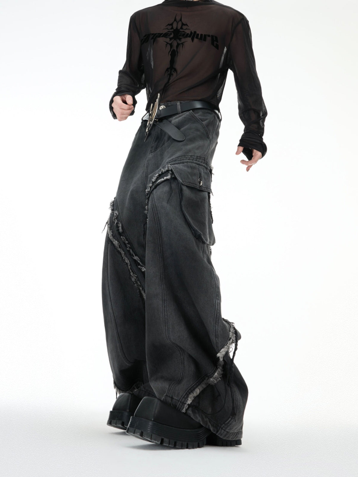 Frayed Curved-Leg Wide Jeans - product image 2