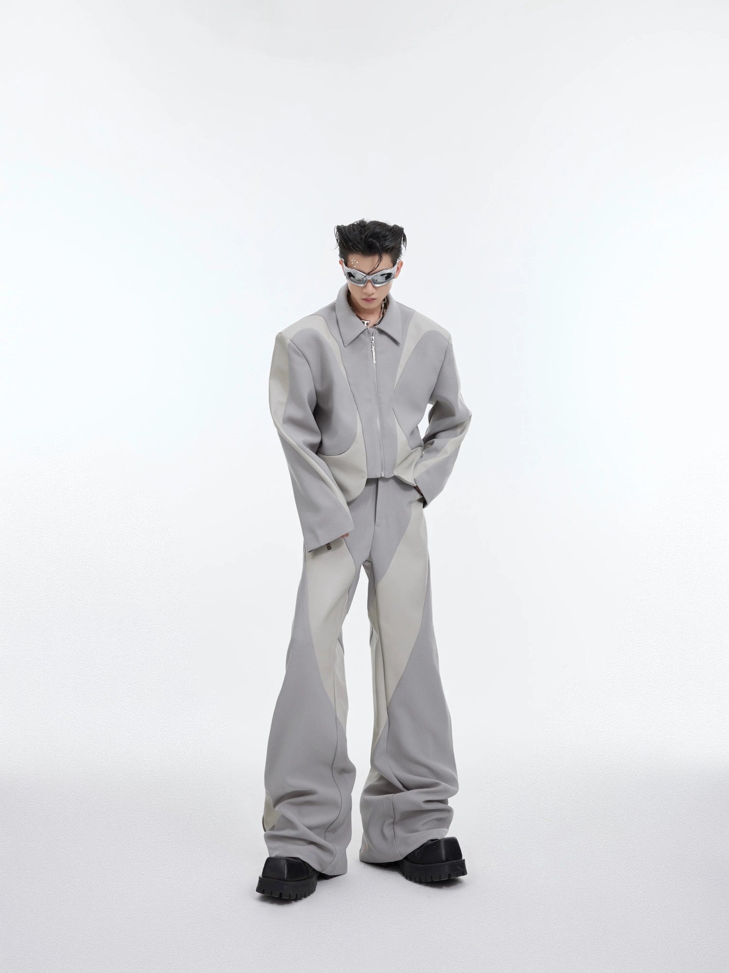 Gray padded shoulder cropped suit for men streetwear style