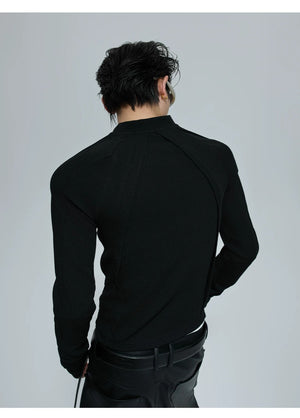 desc::deconstructed-long-sleeve-tee-metal-logo-streetwear-detail-img-6