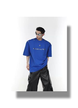 desc::deconstructed-metal-buckle-off-shoulder-streetwear-tee-detail-img-8