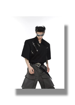 desc::deconstructed-metal-buckle-padded-shoulder-avant-garde-tee-detail-img-3