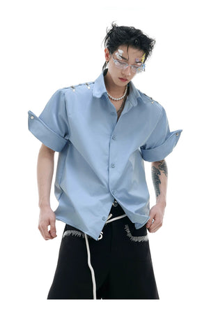 desc::deconstructed-metal-buckle-short-sleeve-shirt-boxy-fit-detail-img-5