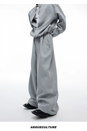 desc::deconstructed-mock-neck-sweatshirt-baggy-pants-set-detail-img-14