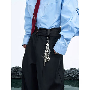 High-end creative metal keychain for daily street style outfit