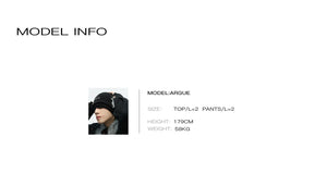 desc::heavy-drape-pleated-wool-micro-flare-trousers-detail-img-1