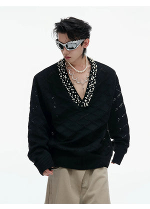 desc::heavyweight-argyle-rhinestone-v-neck-knit-sweater-detail-img-6