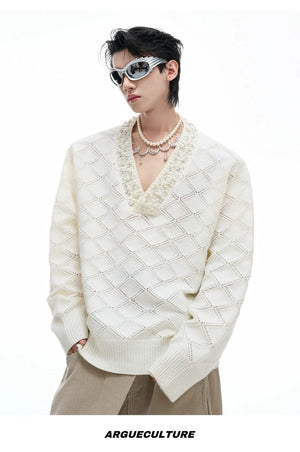 desc::heavyweight-argyle-rhinestone-v-neck-knit-sweater-detail-img-9