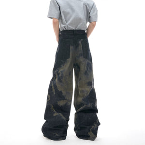 Signature matte metal hardware detail on vintage streetwear baggy jeans