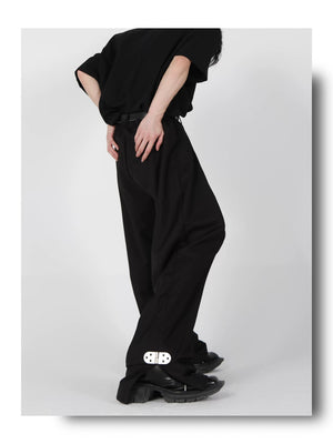desc::metal-button-split-hem-wide-leg-relaxed-trousers-detail-img-4