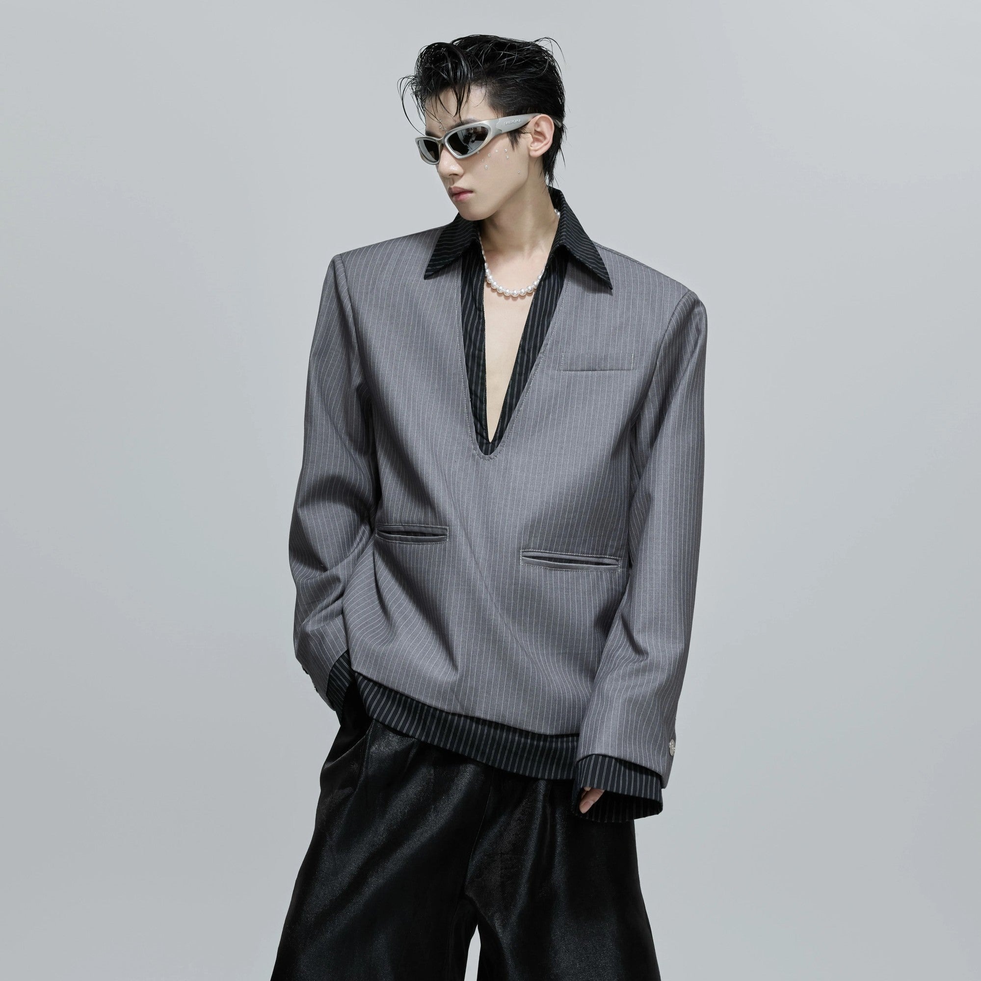 High-intel street style gray striped blazer in loose fit