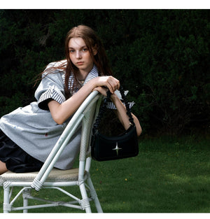 desc::oversized-v-neck-faux-two-piece-graphic-sticker-polo-tee-detail-img-4