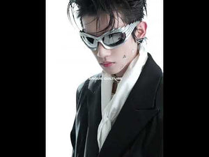 360-degree video showcasing the deconstructed PU leather blazer's unique design and padded shoulders