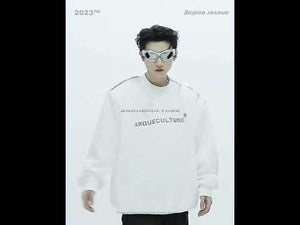 360-degree video showcasing all angles of the oversized metal zipper hoodie with urban streetwear details