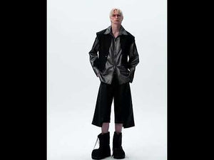 360-degree video showcasing the metallic finish and unique design of this mesh workwear shirt