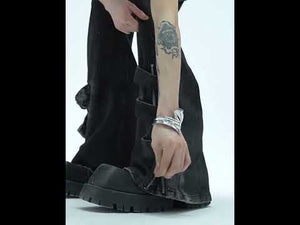 360-degree video showcasing the distressed tie-waist jeans with ruffle details and baggy streetwear fit