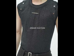 360-degree video showing all angles of the deconstructed sleeveless tee with split sleeves and metal buttons