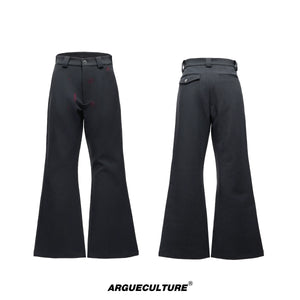 red-lip-graphic-pleated-flare-trousers-black