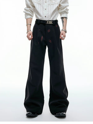desc::red-lip-graphic-pleated-flare-trousers-detail-img-4