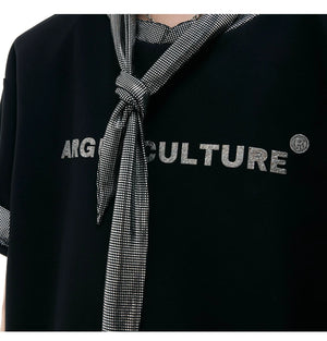 desc::silver-ribbon-tie-metallic-graphic-tee-oversized-streetwear-detail-img-3