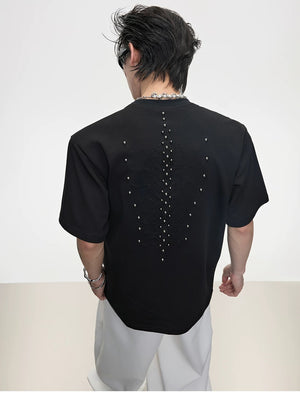 desc::snake-eye-spine-studded-slim-fit-tee-streetwear-top-detail-img-3