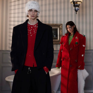 Detail shot of the breathable shimmer cotton-wool blend fabric