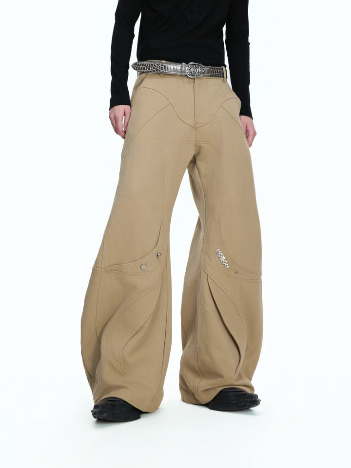Washed Curved-Leg Cargo Pants in Cotton Lyocell Blend - main image 1