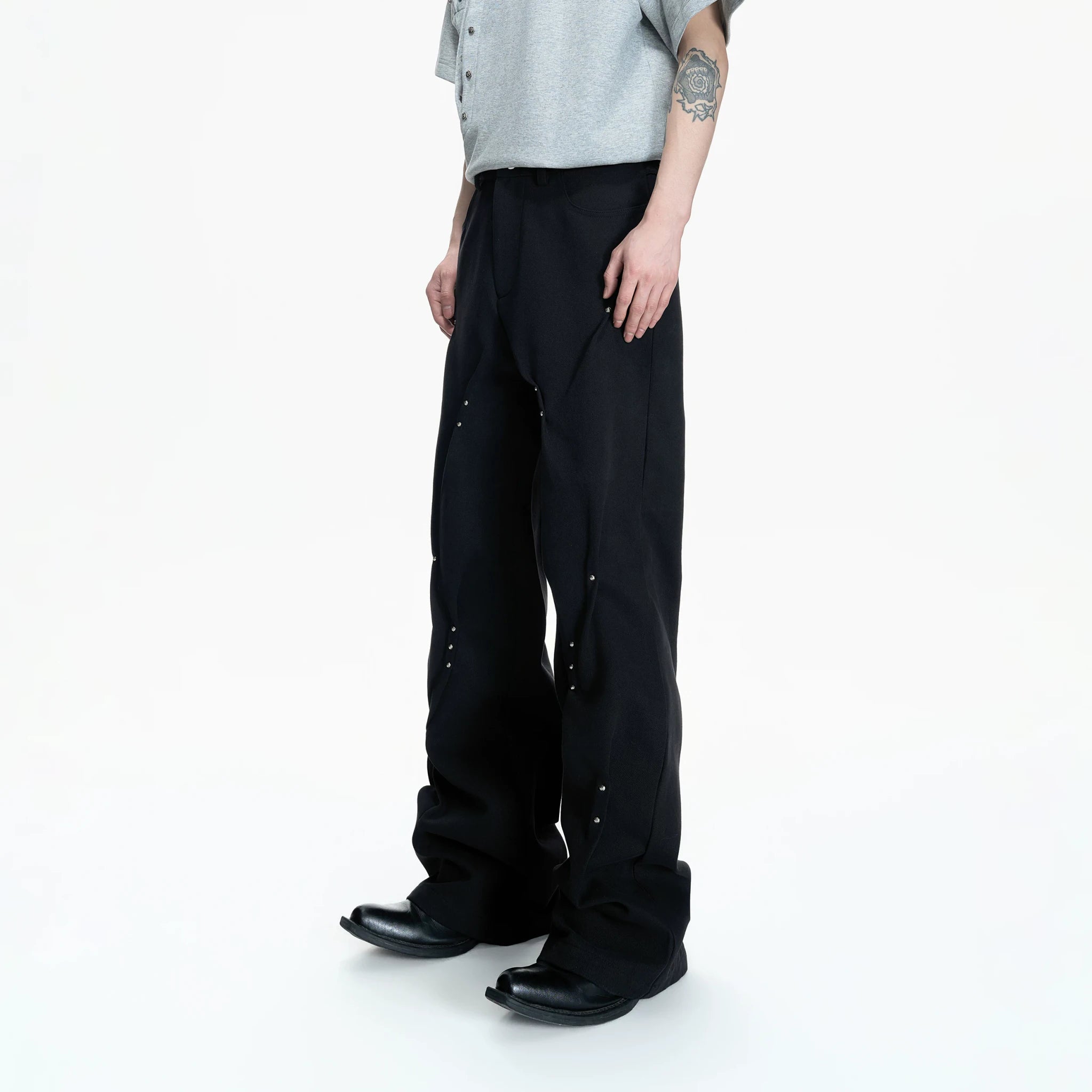 Pleated Rivet Cotton Pants | Relaxed Straight-Leg Fit - main image 5