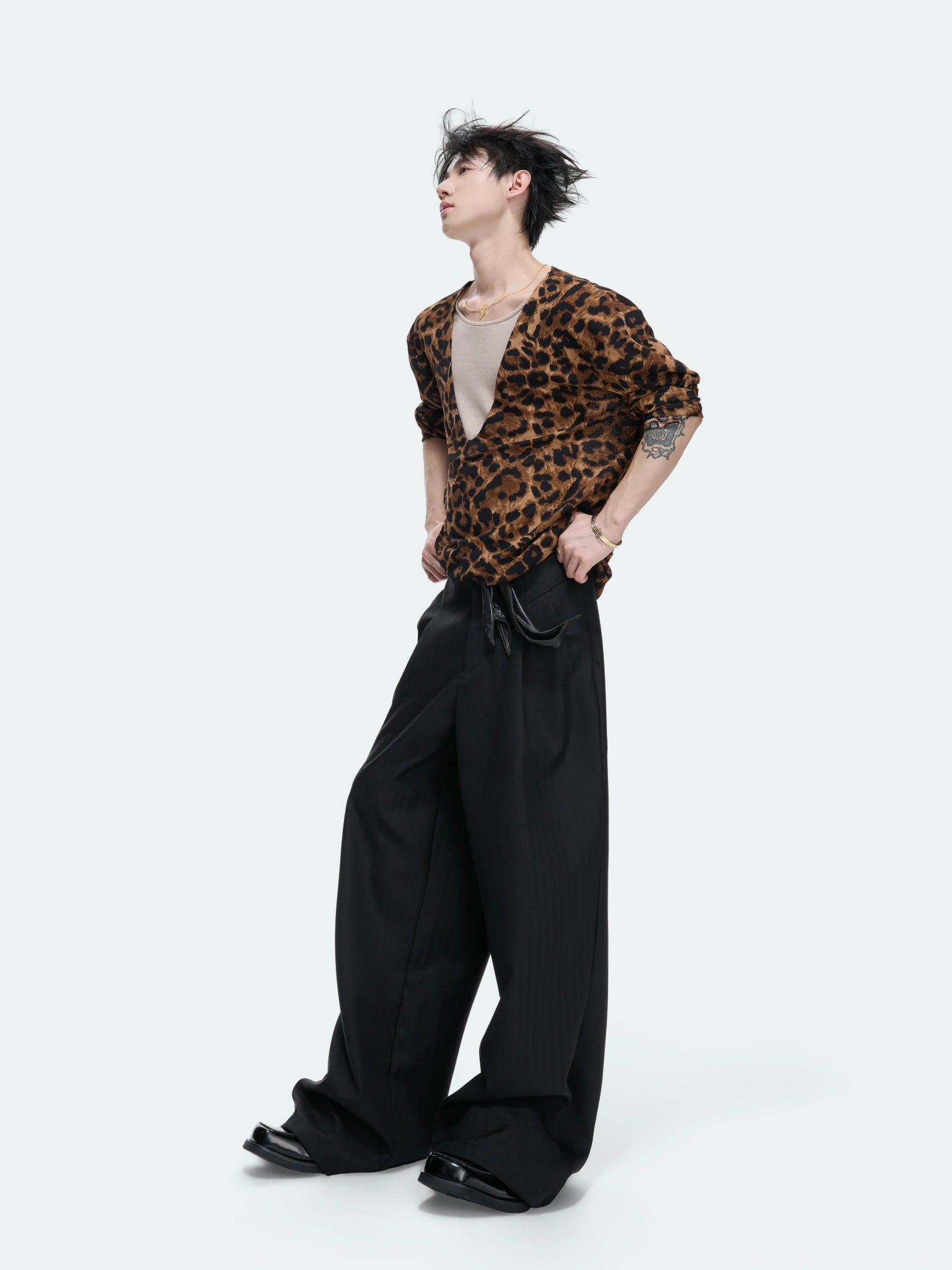 Leopard Print Mock Two-Piece V-Neck Long-Sleeve Top - main image 4