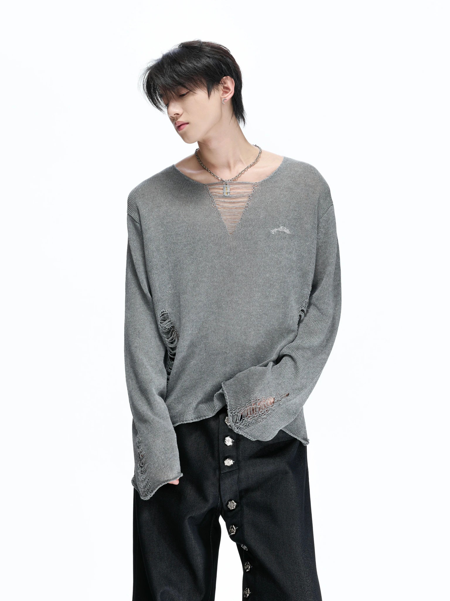 Frayed Open-Knit V-Neck Sweater in Linen Blend - main image 2