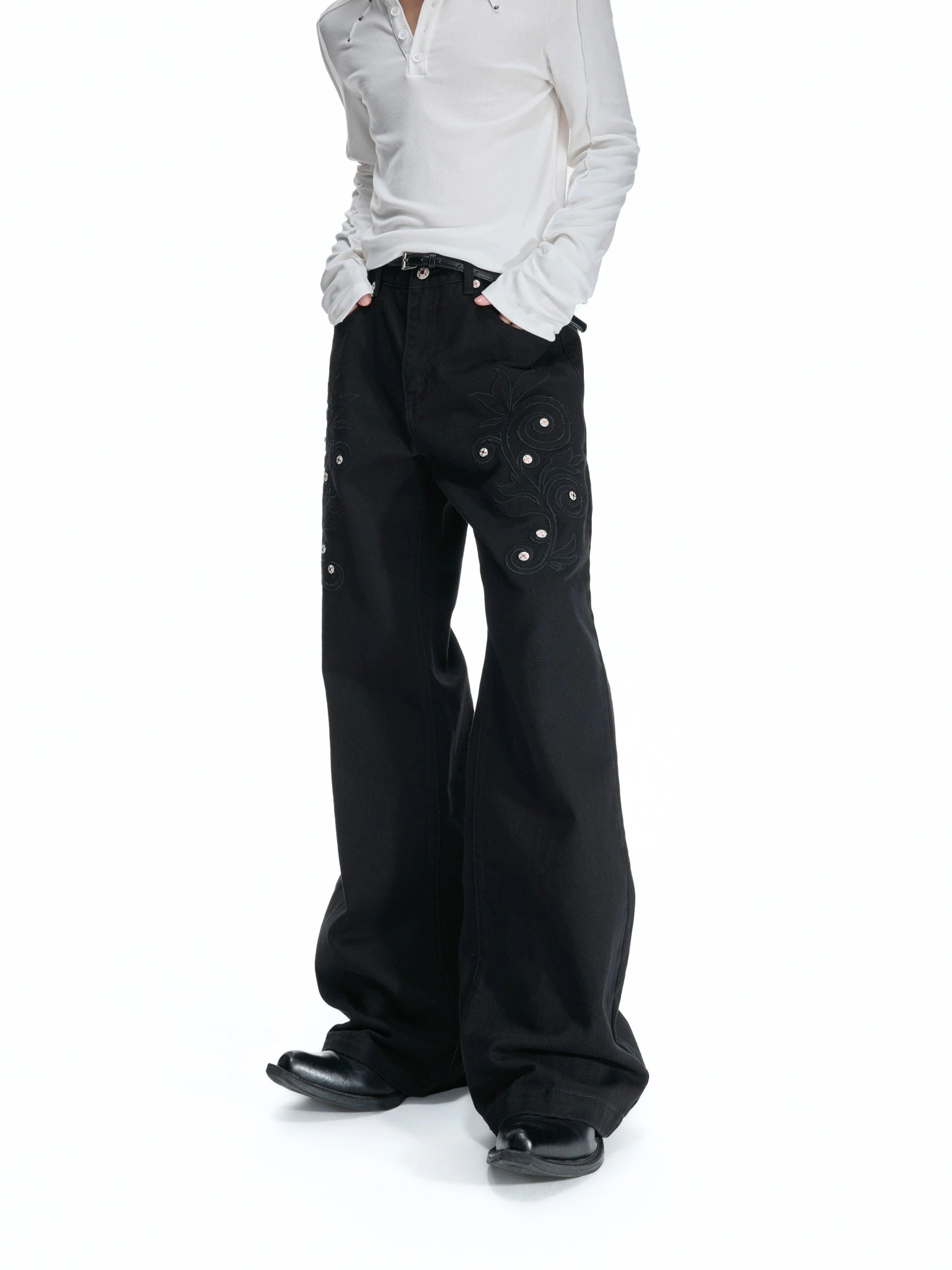 Floral Embroidered Rivet Straight-Leg Denim Jeans - main image 2