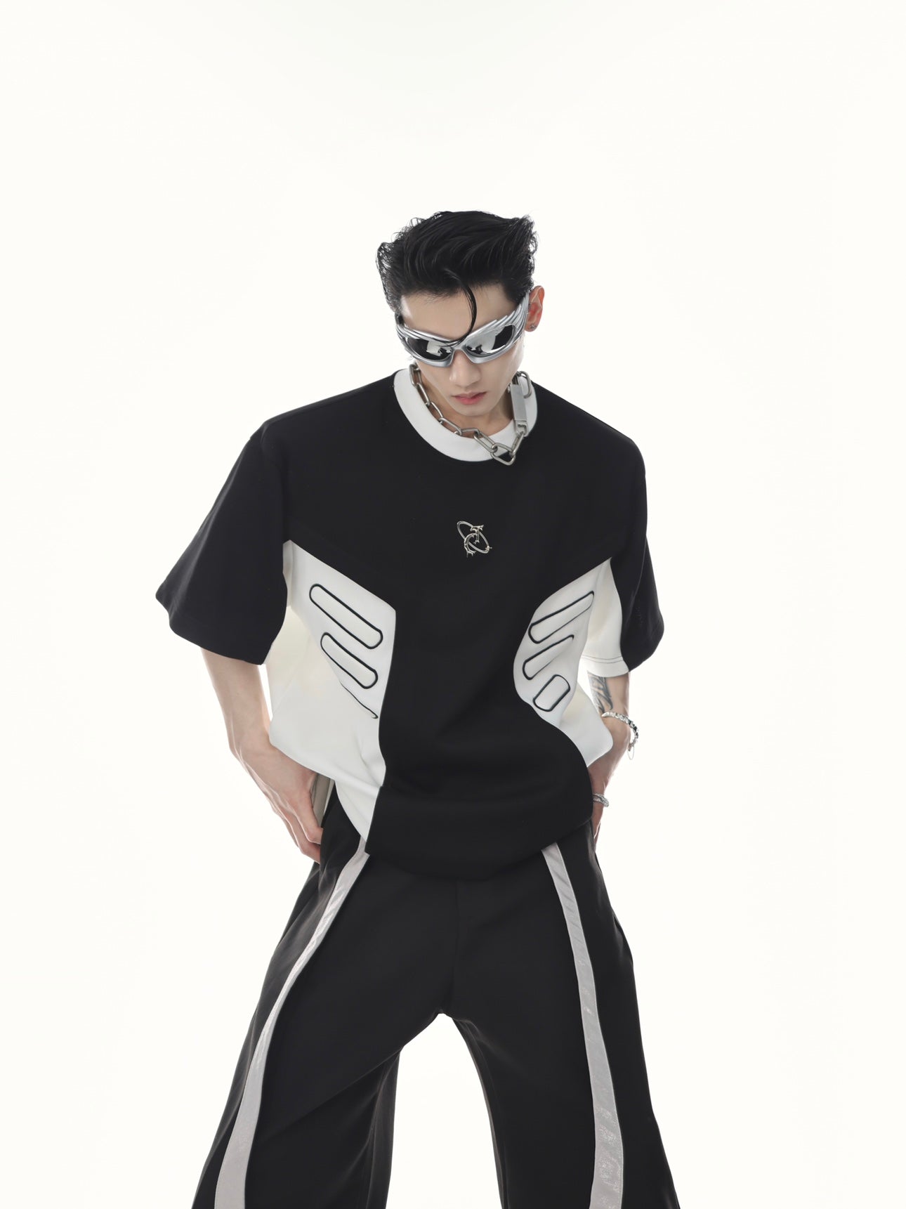 Deconstructed Oversized Graphic T-Shirt - Padded Shoulder Streetwear Top