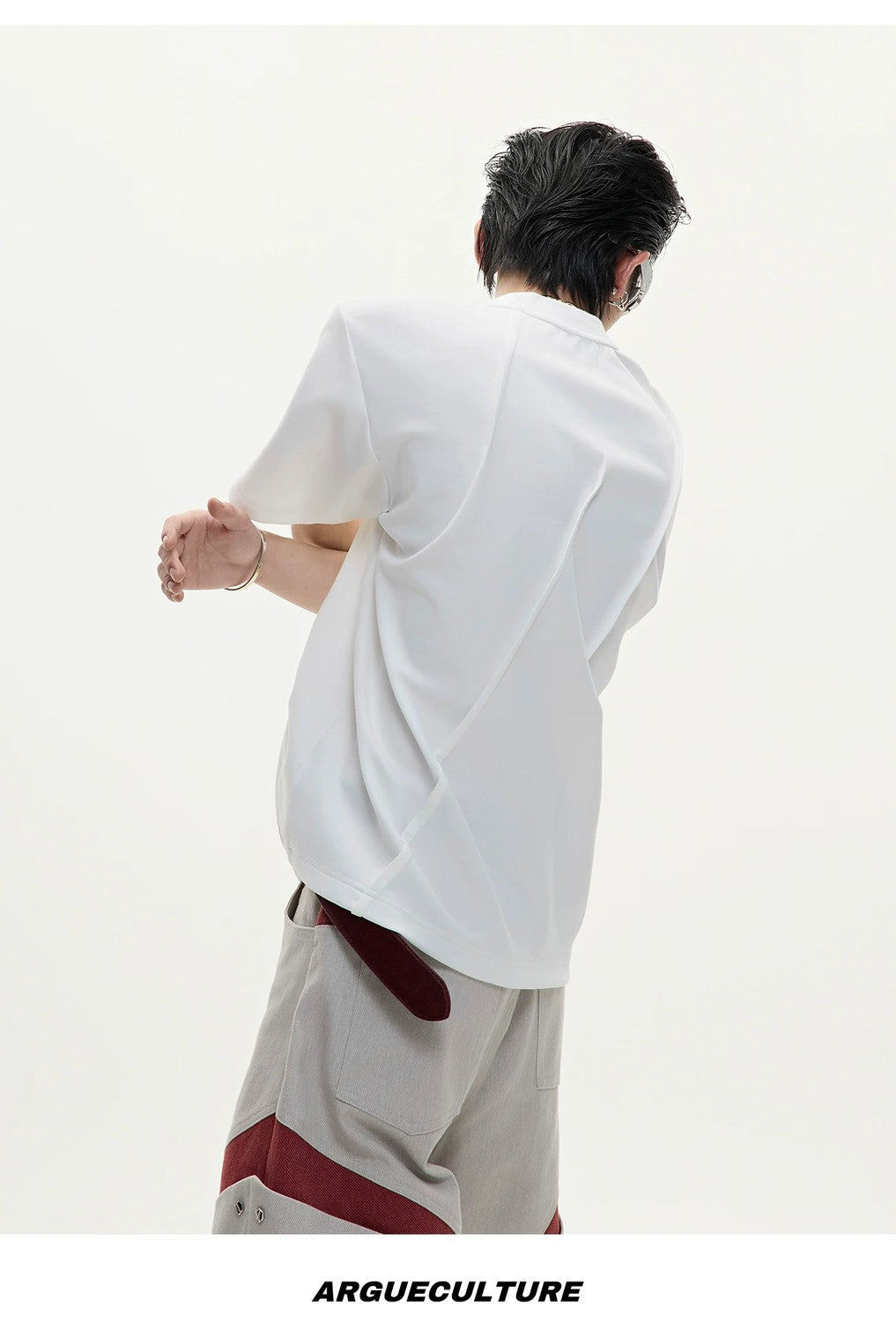desc::3d-pleated-deconstructed-tee-relaxed-streetwear-fit-detail-img-13