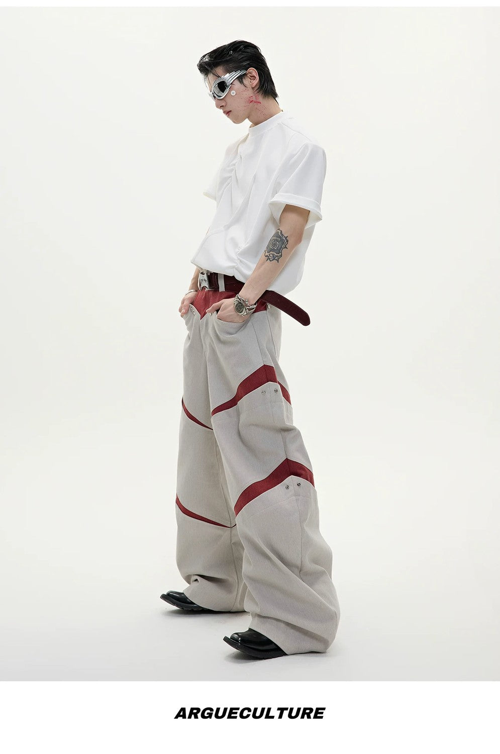 desc::3d-pleated-deconstructed-tee-relaxed-streetwear-fit-detail-img-15