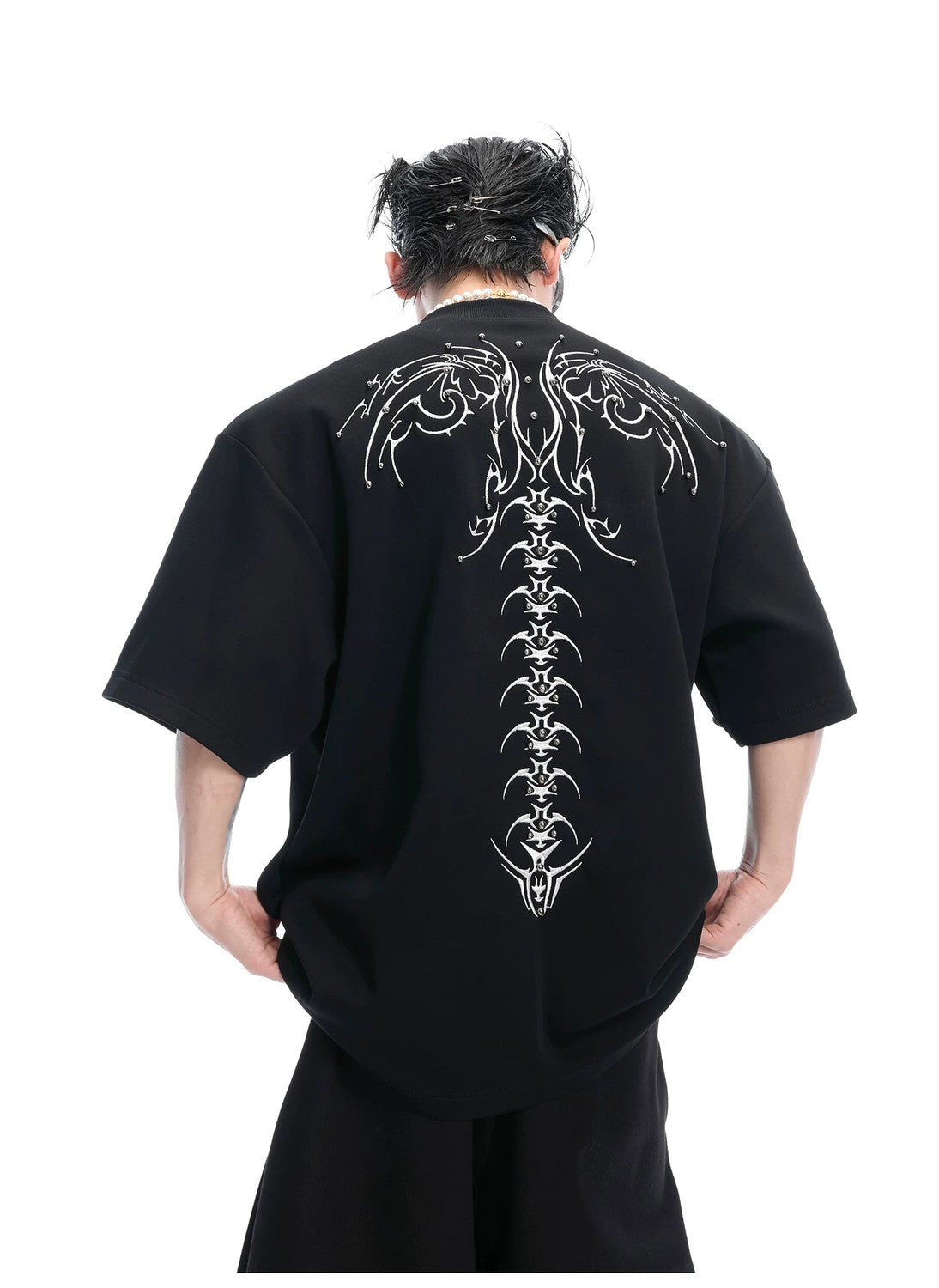desc::3d-spine-embroidered-heavyweight-tee-loose-streetwear-detail-img-5