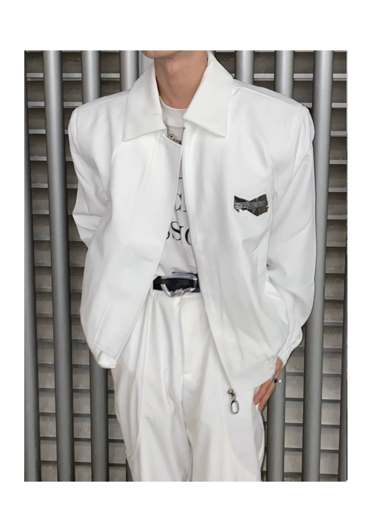 Unisex Cropped Oversized Zip Jacket with Metal Details - description image 5