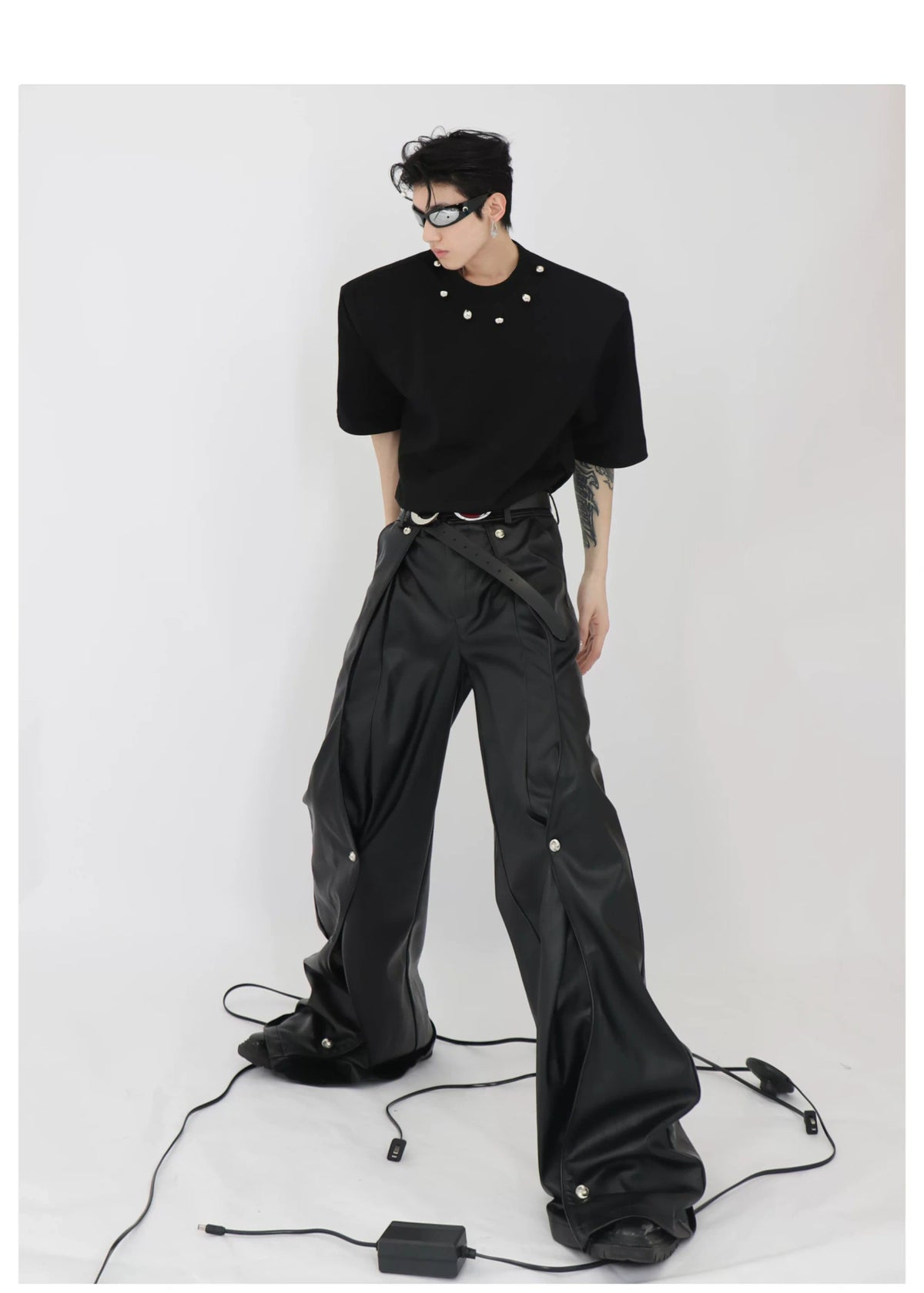 Black Cotton Oversized T-Shirt with Metal Detail - description image 9