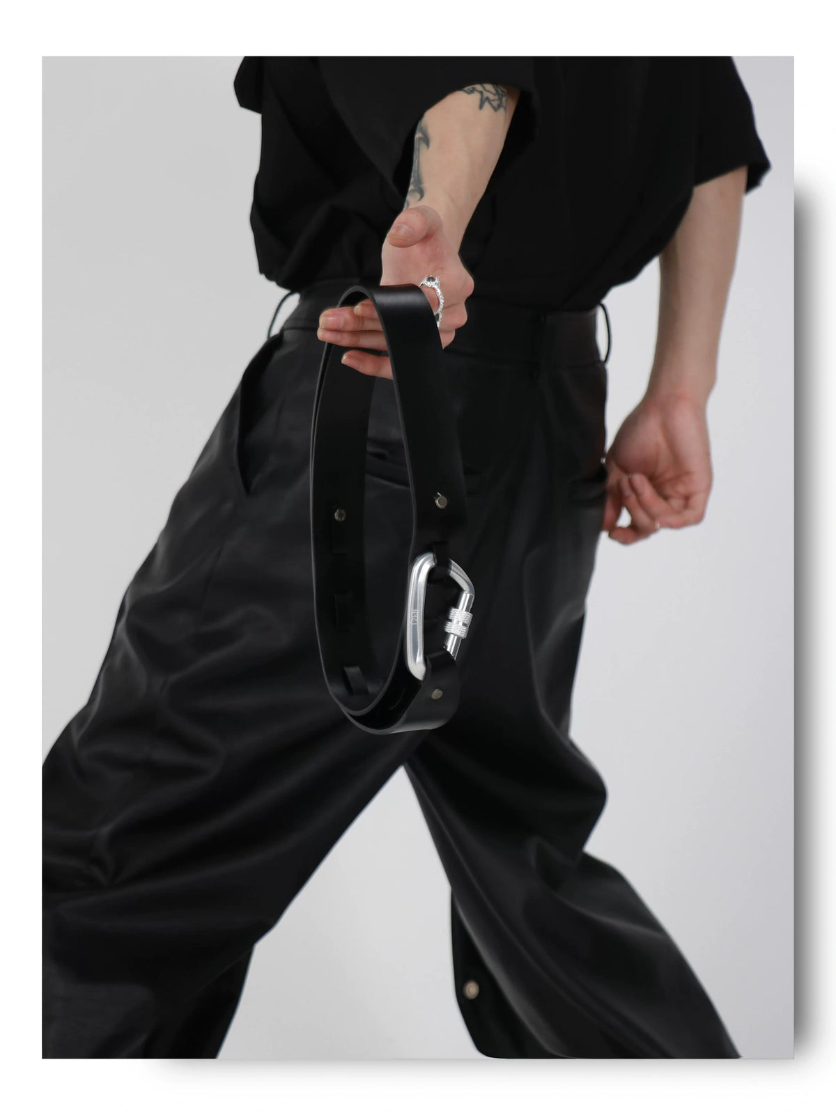 Black Geometric Hook-Fastening PU Belt | 4cm Wide - description image 6