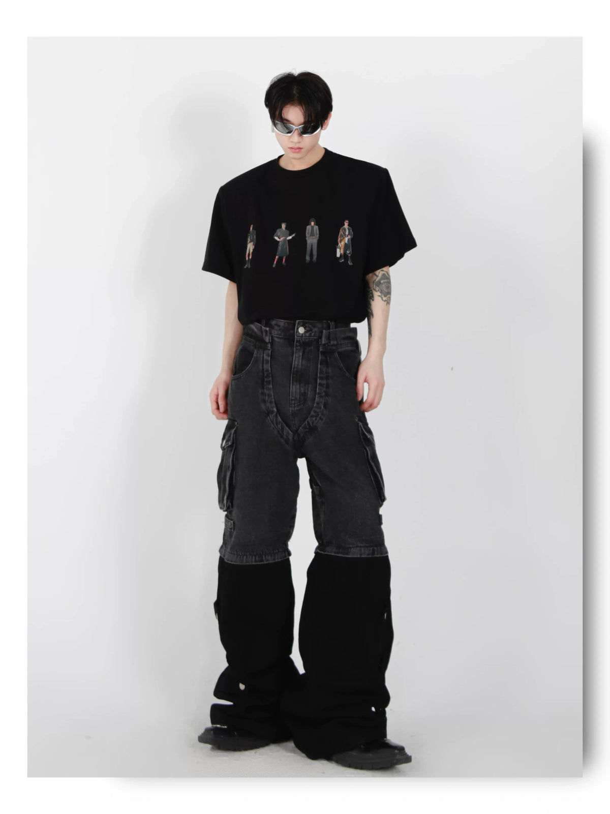Relaxed Cotton Figure Print Shoulder-Pad T-Shirt - description image 7