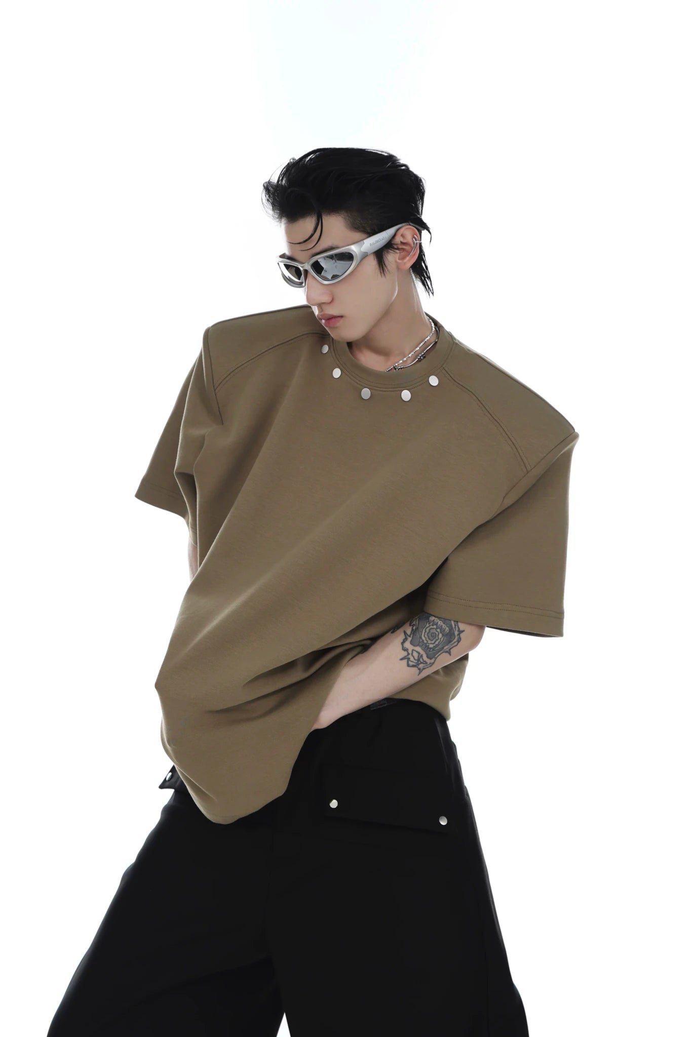 Oversized Cotton Metal-Button Shoulder-Pad T-Shirt - Brown