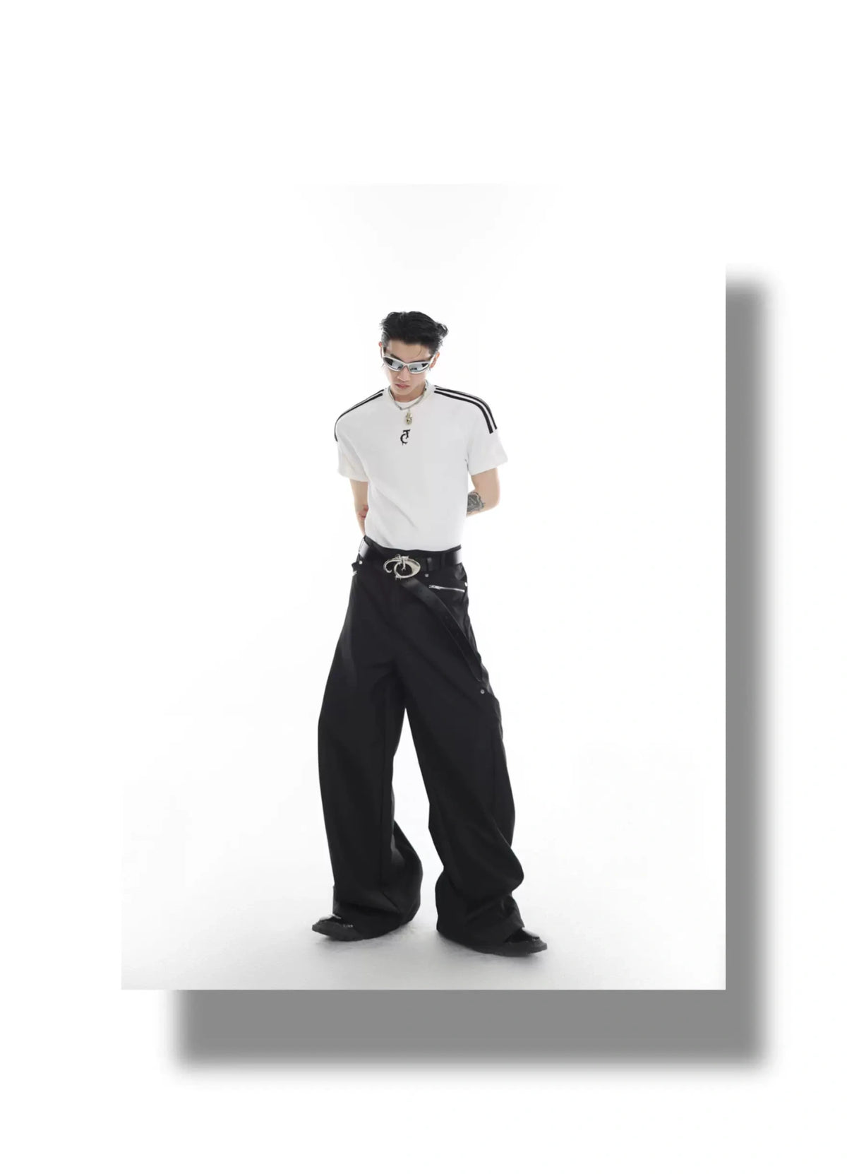 Unisex Cotton Three-Stripe Textured Fitted Tee - description image 4