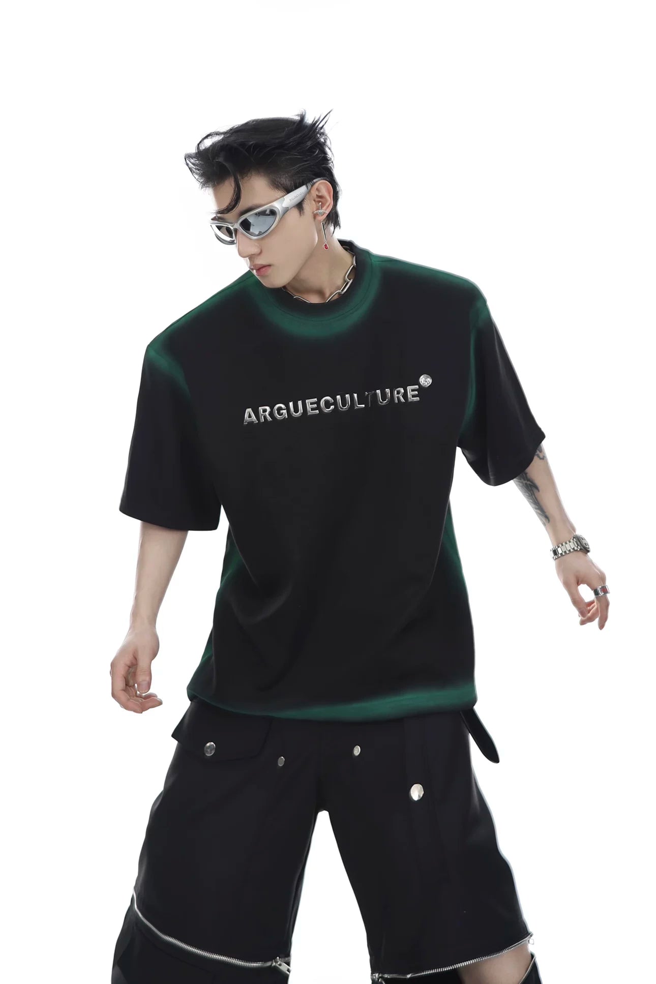 Gradient Metal Print Shoulder T-Shirt | Relaxed Fit - Black