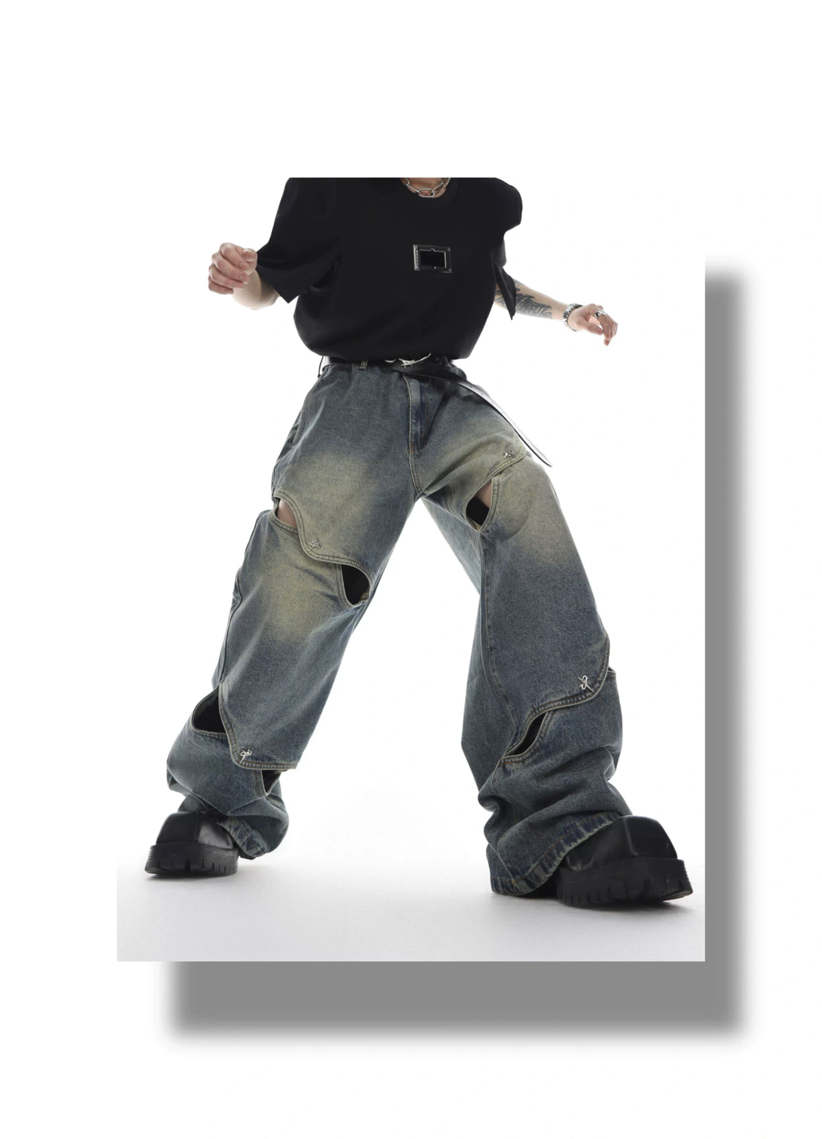 Cutout Washed Cotton Straight-Leg Jeans | G136 - description image 4