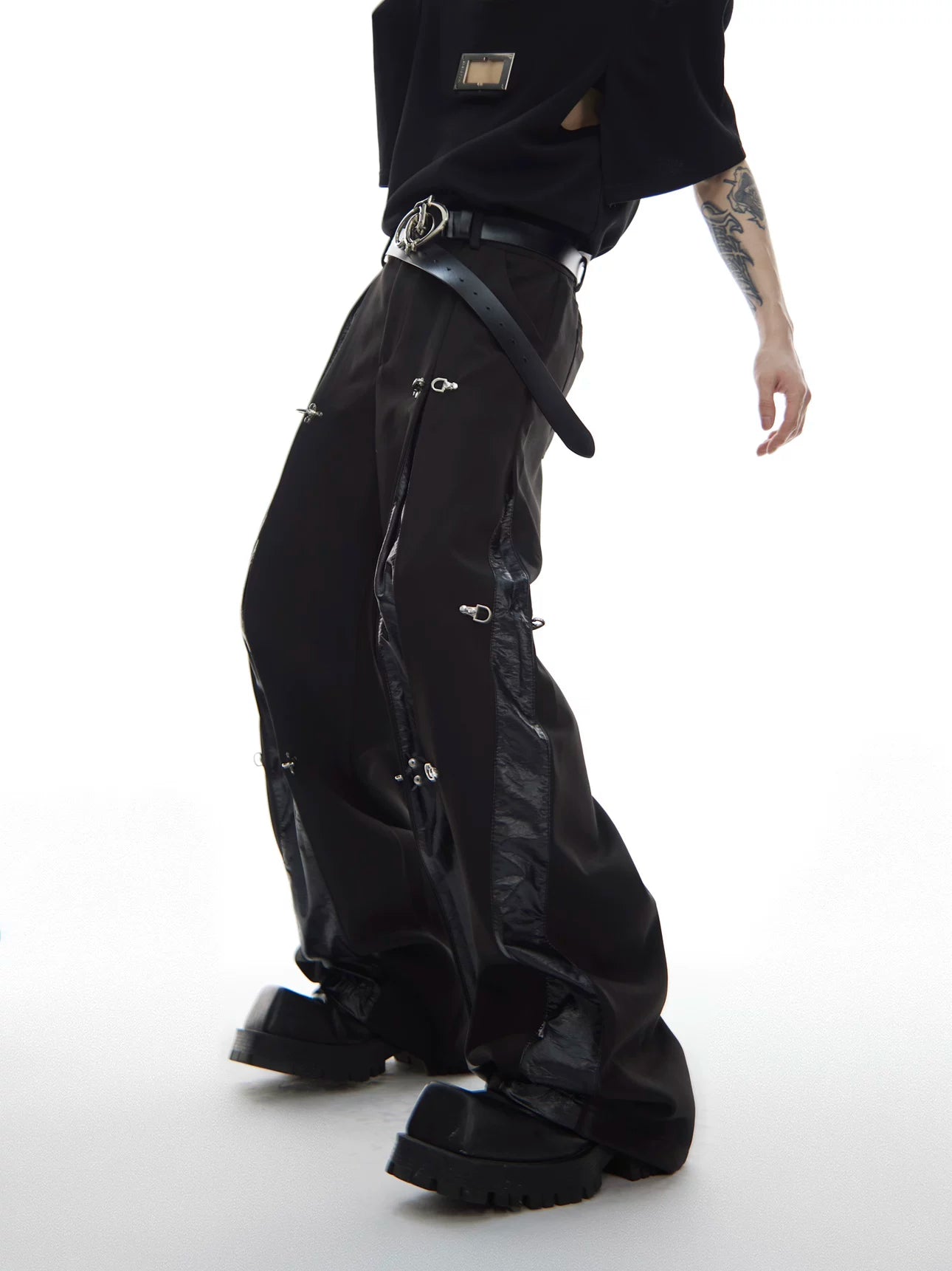 Black High-Rise Straight-Leg Buckle Trousers | Argue - main image 4