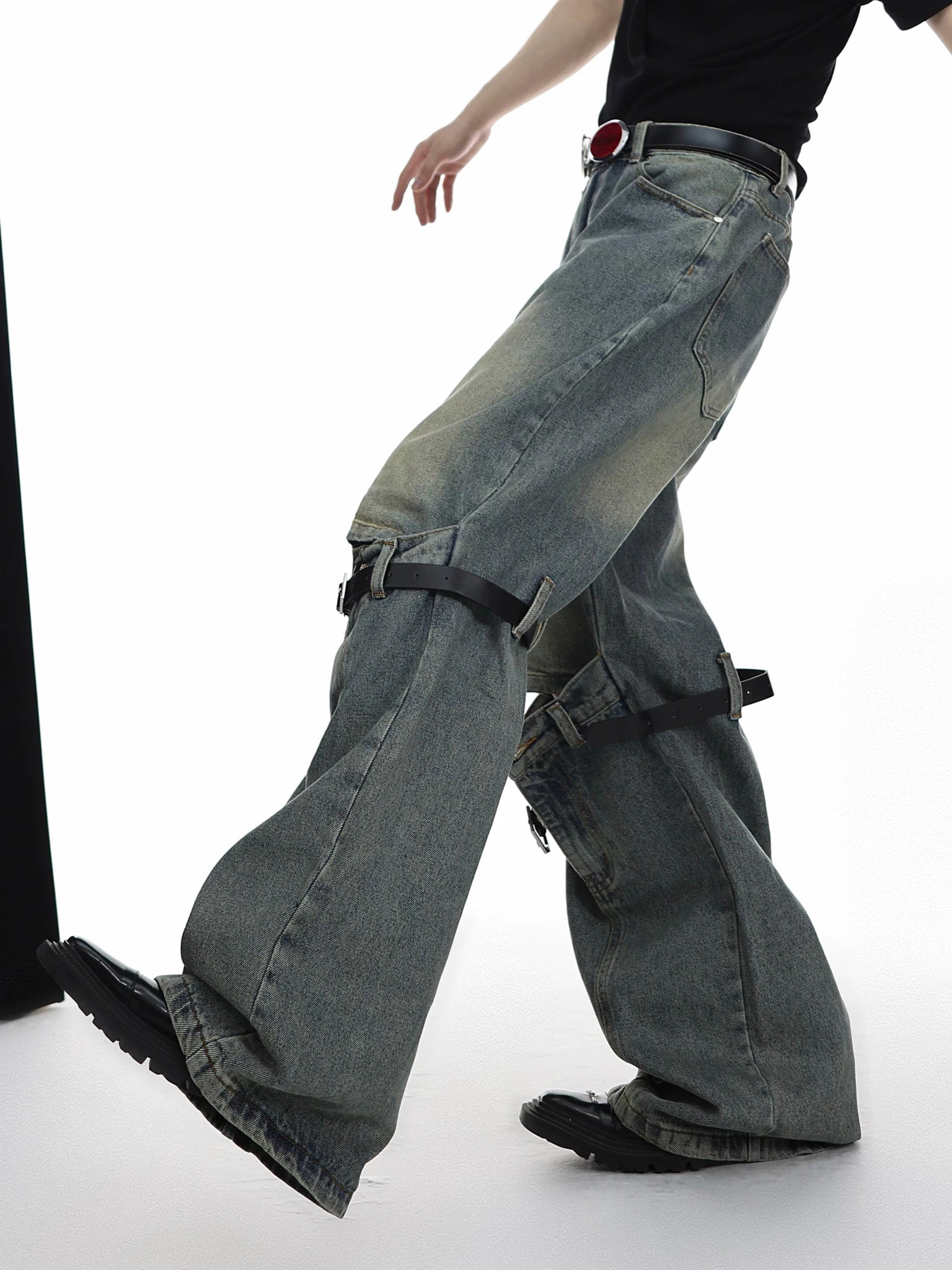 High-Waisted Washed Belt-Detail Jeans | GARGUE TCULTURE - main image 5