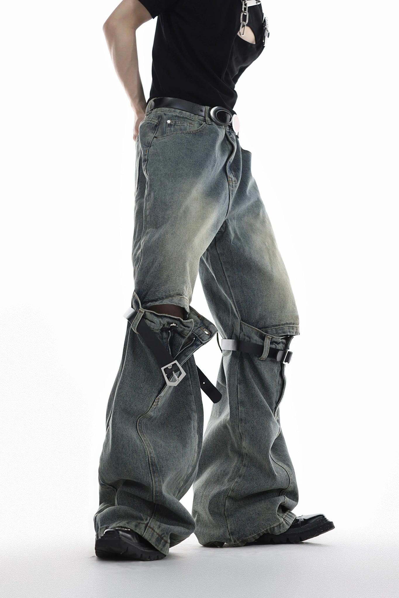 High-Waisted Washed Belt-Detail Jeans | GARGUE TCULTURE - Blue