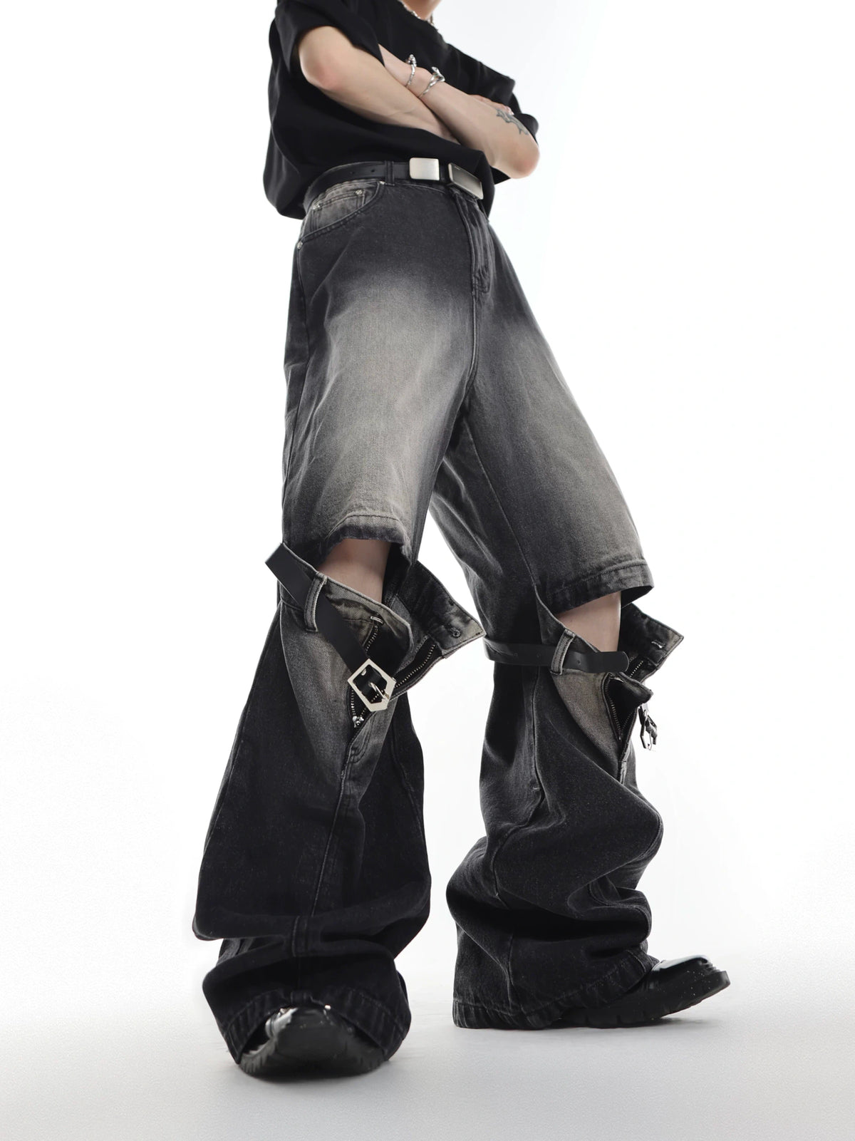 High-Waisted Washed Belt-Detail Jeans | GARGUE TCULTURE - Black